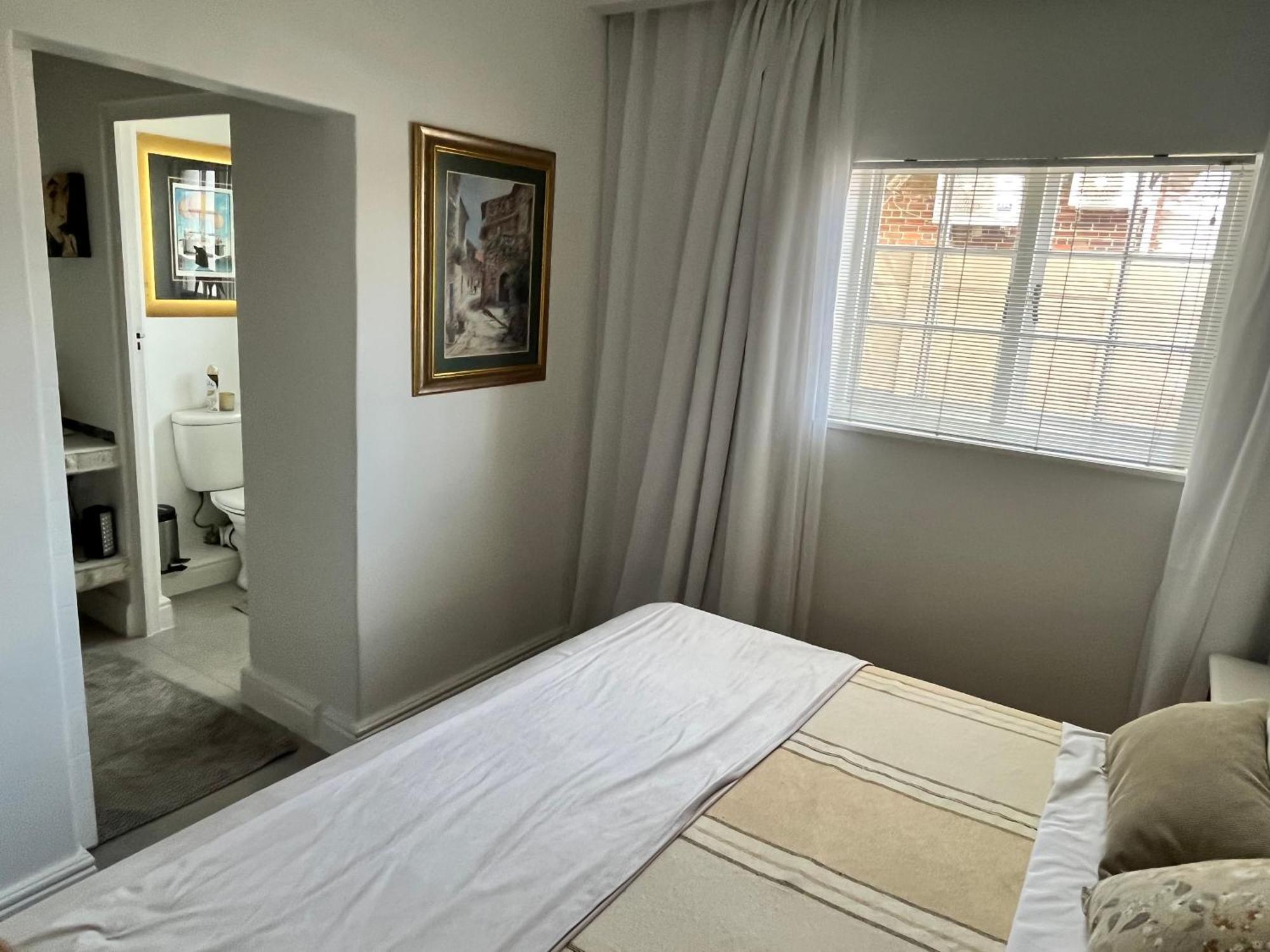 Somerset West Garden Apartments 2 Ngoại thất bức ảnh